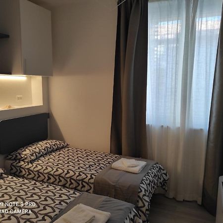 Blu Apartment Civitanova Marche Buitenkant foto
