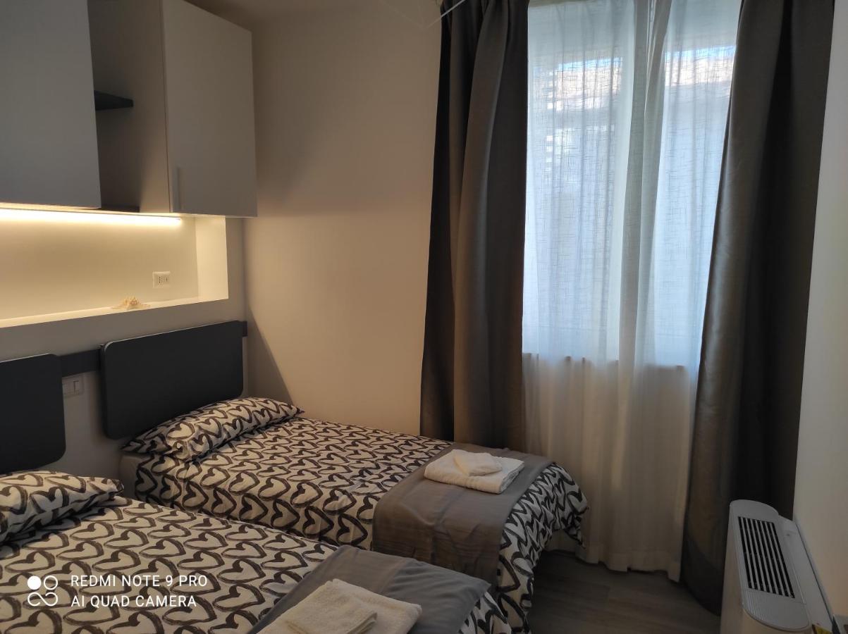 Blu Apartment Civitanova Marche Buitenkant foto