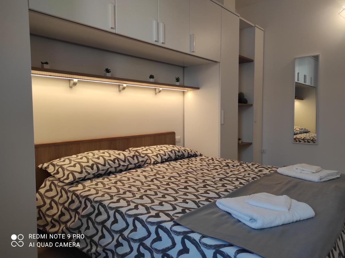 Blu Apartment Civitanova Marche Buitenkant foto